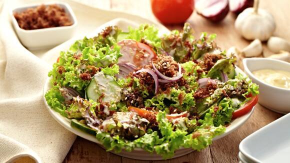 Corned Beef Sisig Salad Recipe
