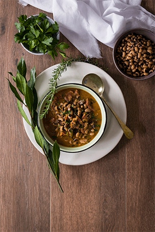 Spicy Cowpeas with Bacon