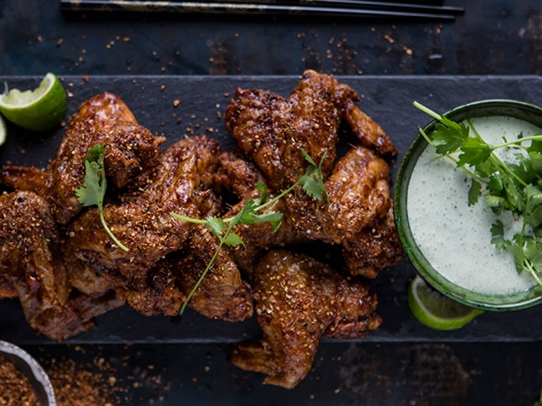 Crispy and Sticky Chicken Wings