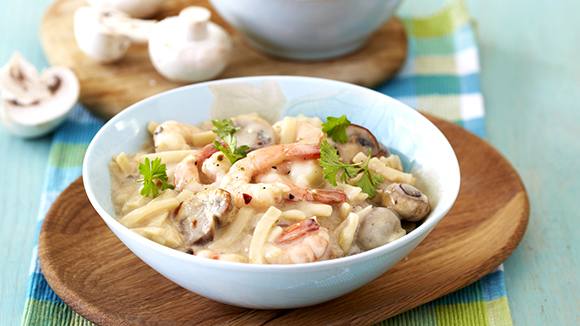 Creamy Pasta with Mushrooms, Prawns and Garlic
