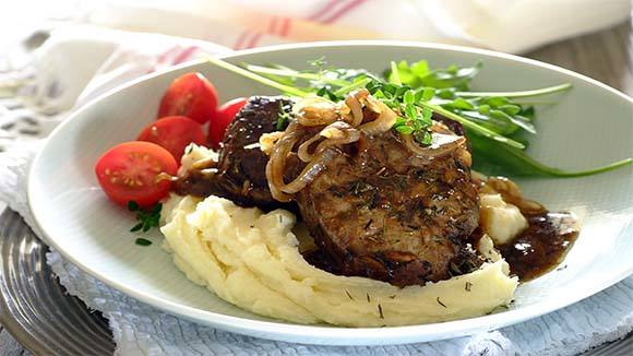 Pan-Fried Calves Liver With Balsamic Onions
