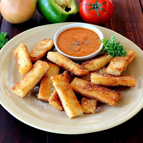 Cheesy Pap Fries with Chakalaka Dip