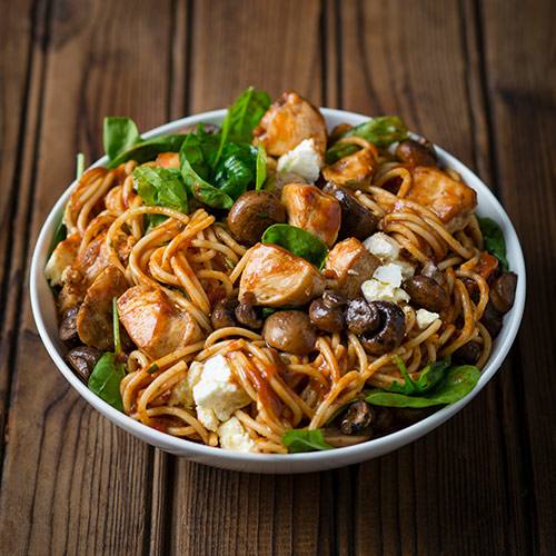 Spicy Chicken, Tomato and Spinach Spaghetti with Mushrooms and Feta