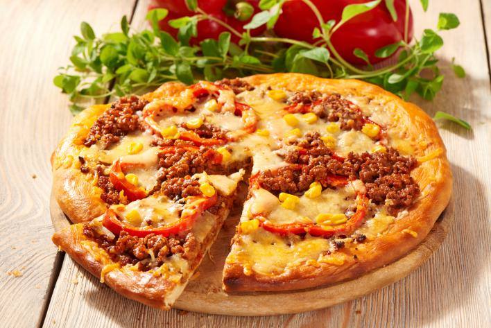 Egyszerű chili con carne pizza