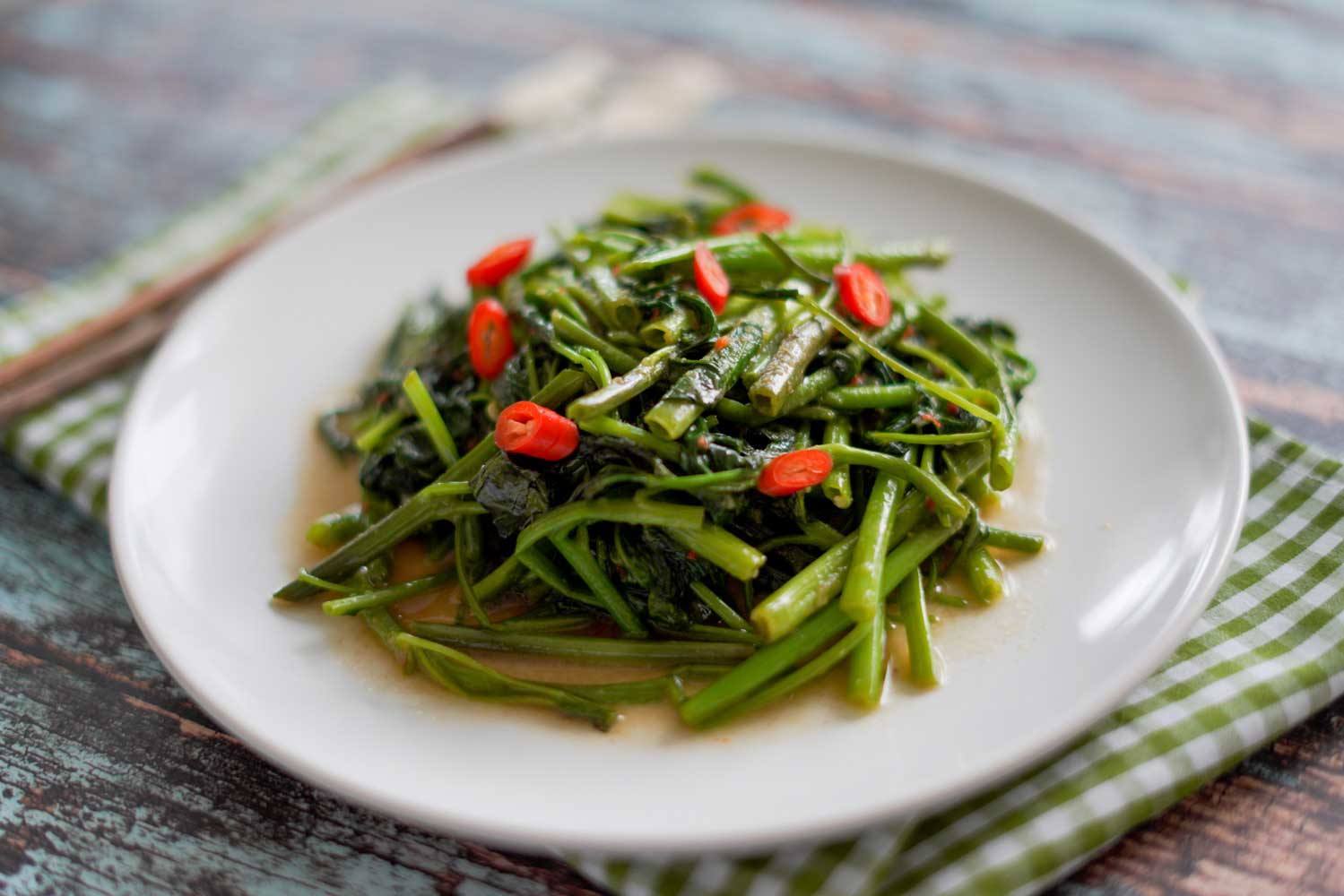 Resep Tumis Kangkung Yang Enak, Gurih dan Mudah Dibuat