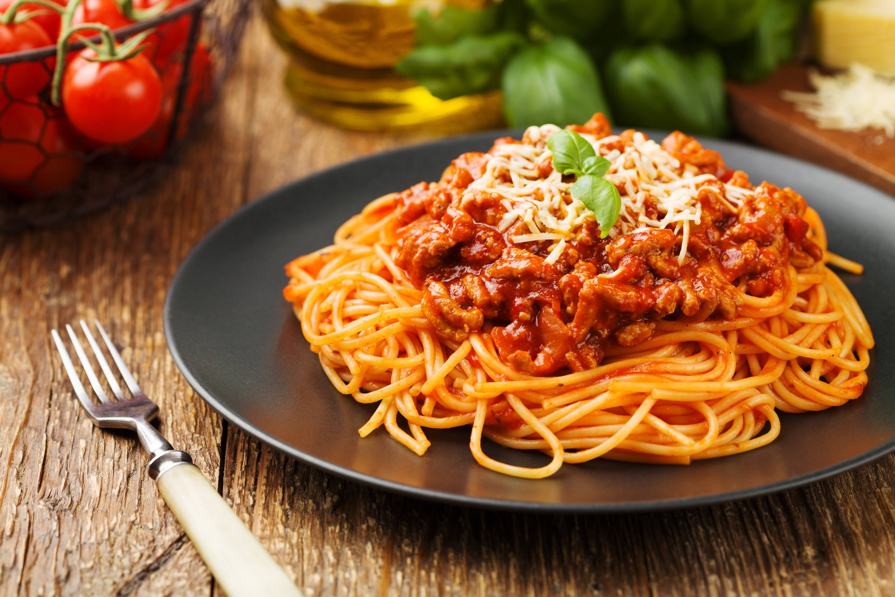 What Spices Do I Put In Spaghetti Bolognese