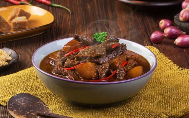 Resep Semur Daging Sapi Lezat Sederhana