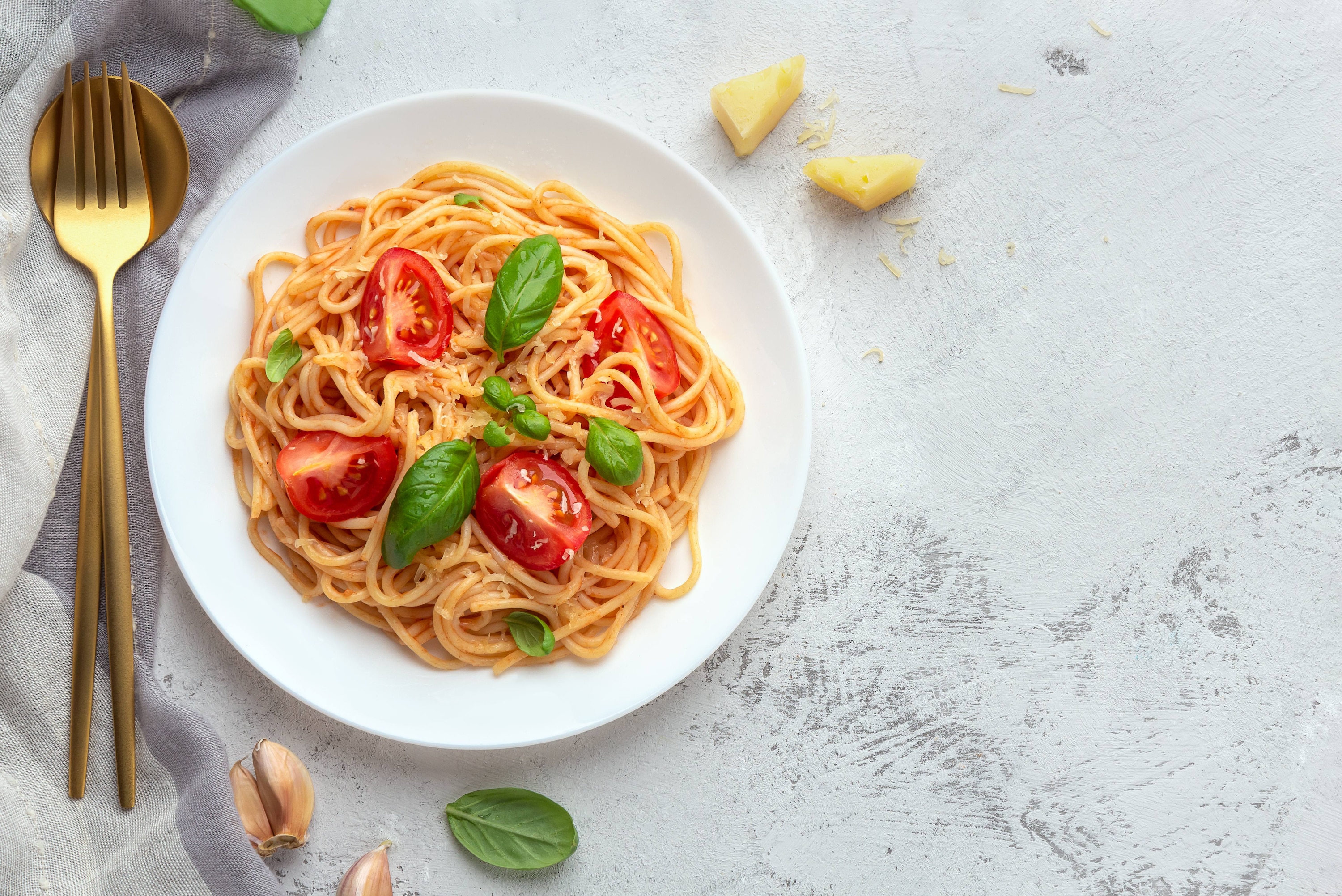 Espaguetis al tomate