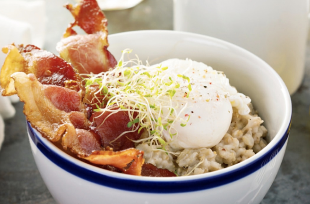 10-Minute Savory Overnight Oats Topped With Crispy Bacon