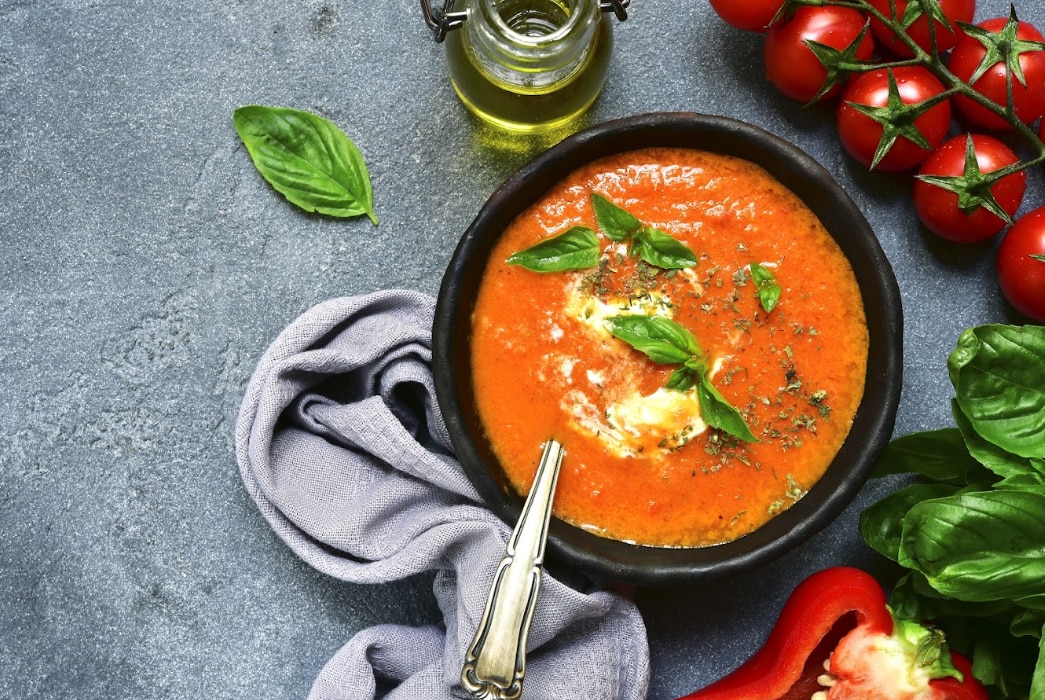 Sopa de Pimientos y Tomate