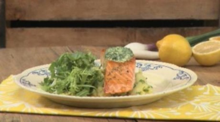 Salmon con mayonesa verde