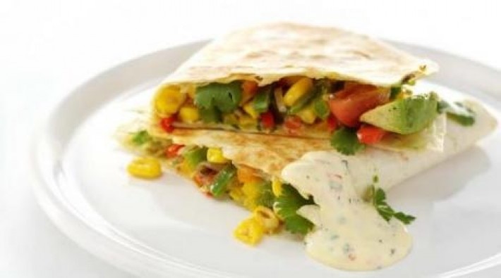 Tacos vegetarianos con hellmann´s y palta