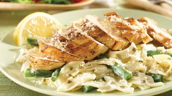 Chicken Caesar 'N Pasta Dinner-image