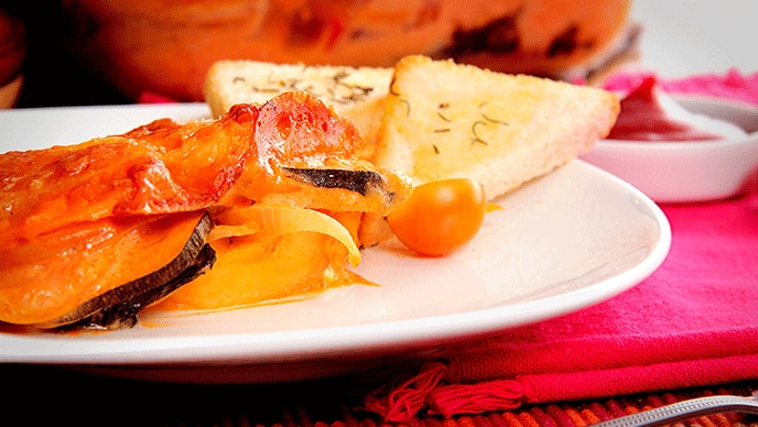 Lasagna de Papitas y Vegetales con Salsa de Tomate Fruco