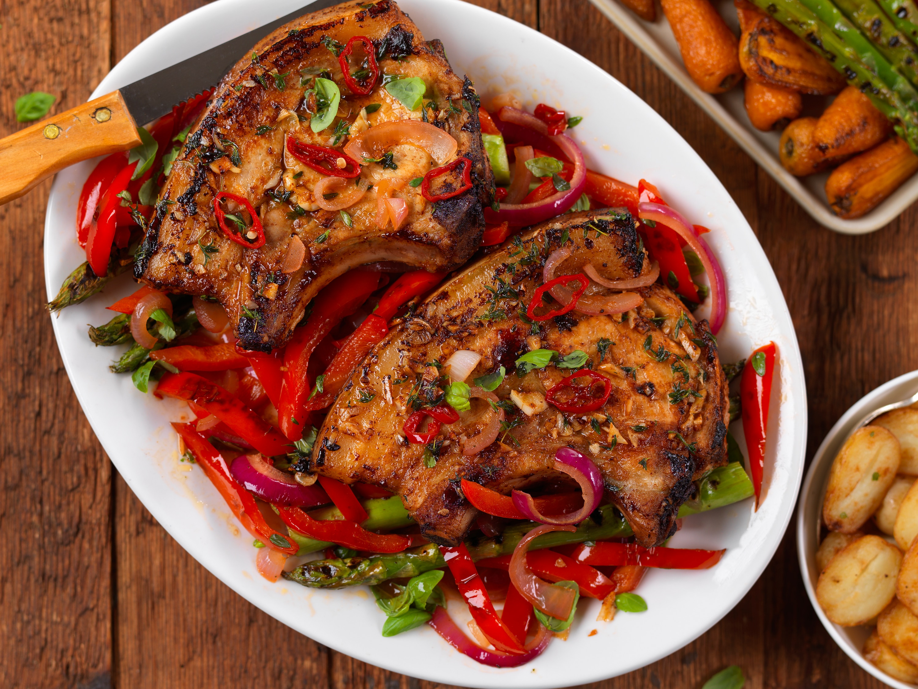 Pork Chops with Sweet Chilli Peppers