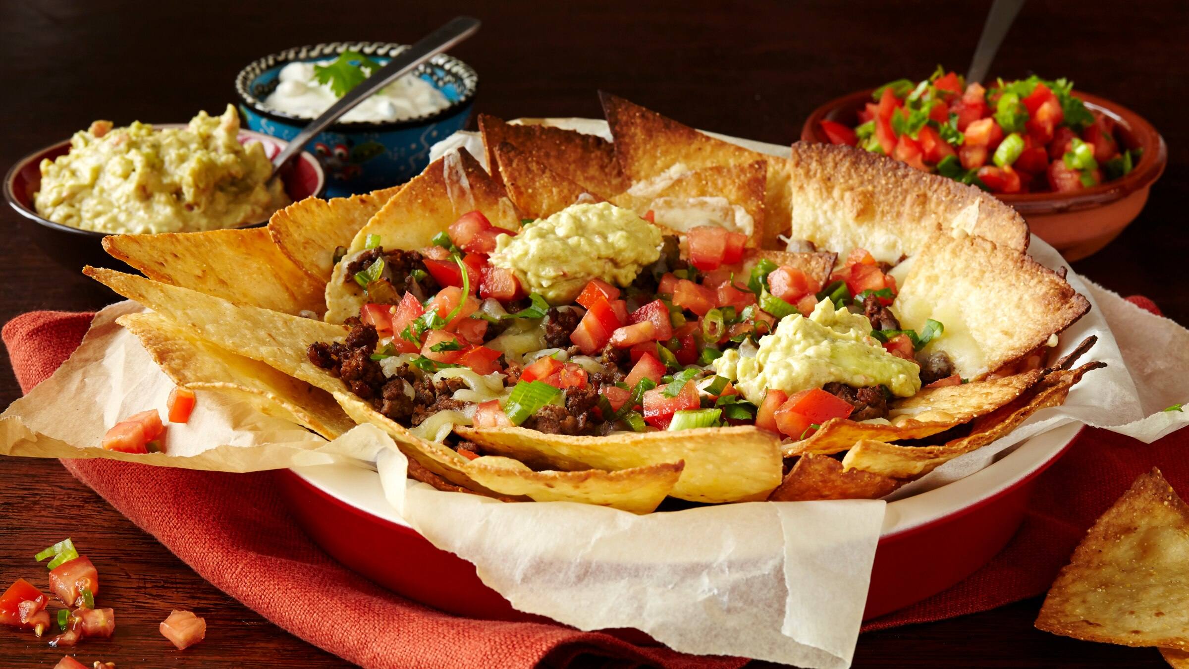spicy beef nachos with guac 30 Mins  recipe