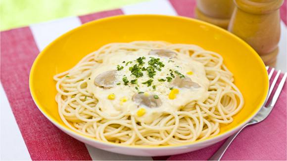 Spaghetti with Ham and Corn (chicken and corn substitute) Recipe