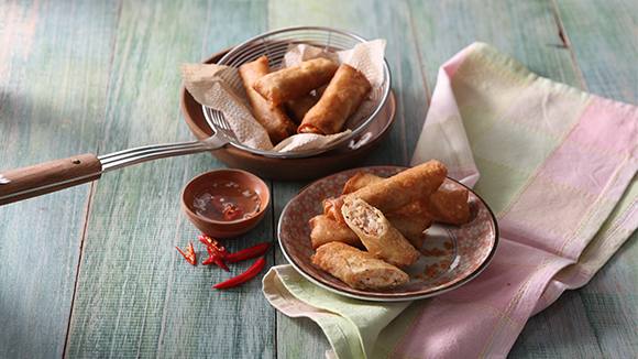 Fried Lumpiang Ubod sa Gata with Garlic Vinegar Dipping Sauce Recipe