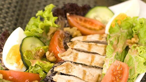 Grilled Chicken Salad with BBQ Mayo Dressing Recipe