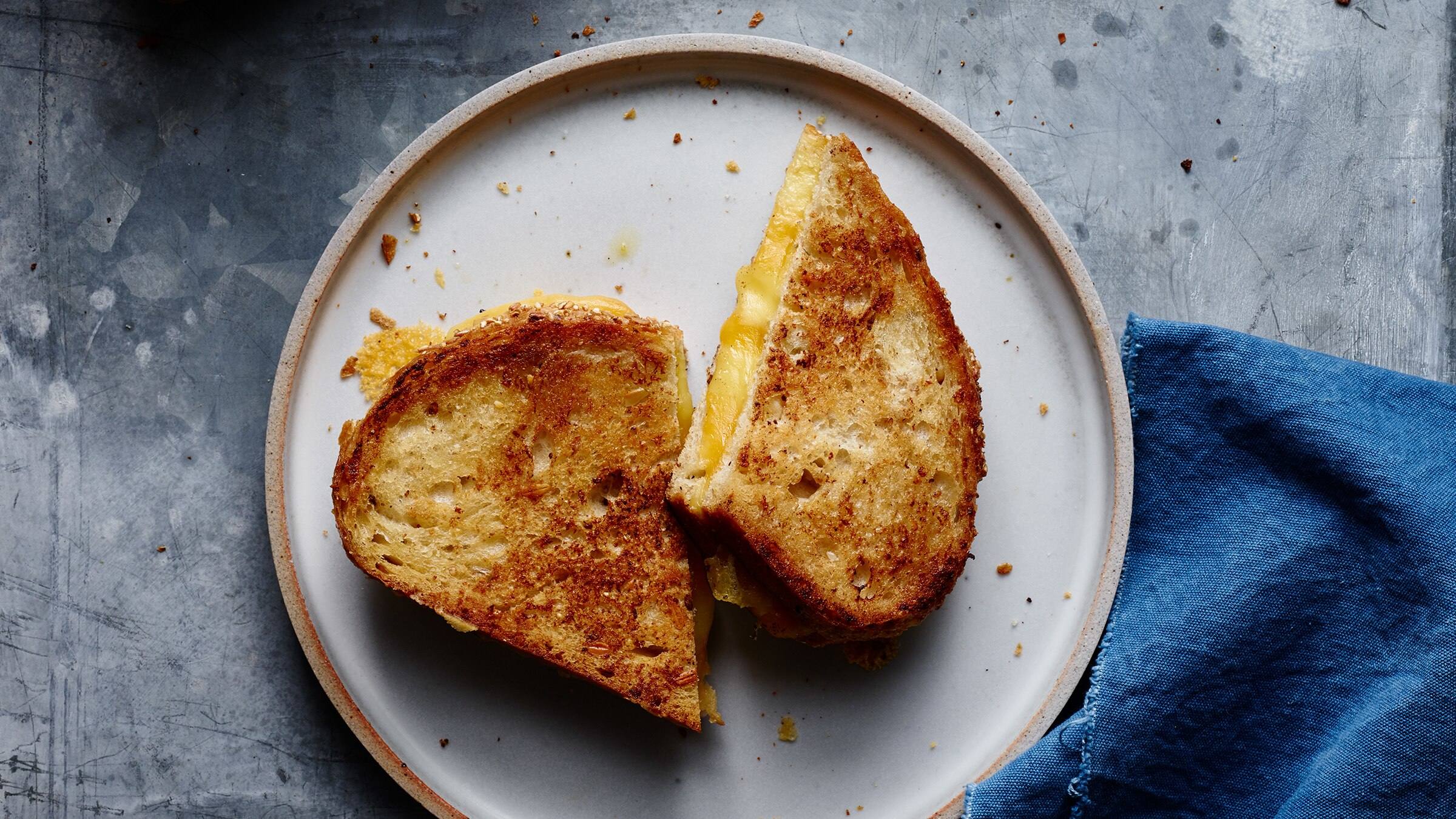 Sándwich especial de queso a la parrilla perfectamente crocante