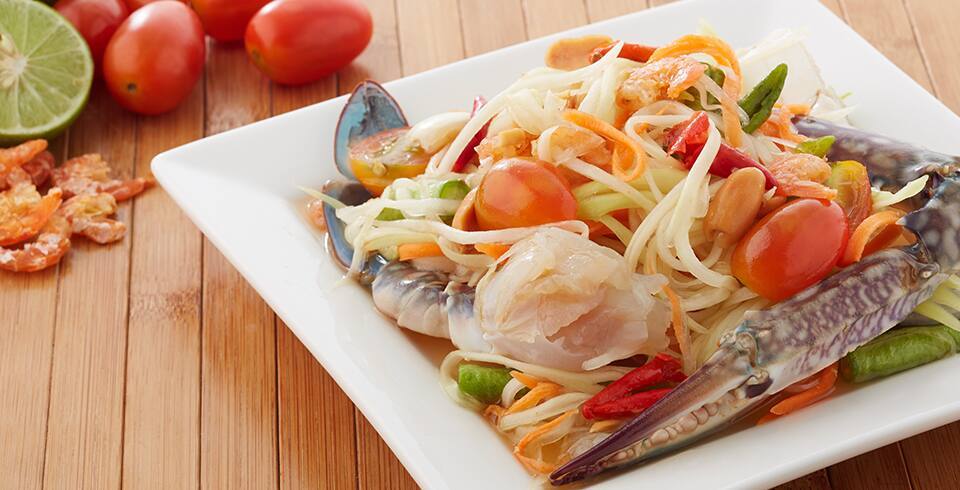 ส้มตำปูม้าสด