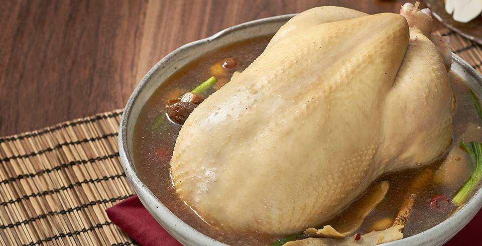 ไก่ตุ๋นยาจีนเห็ดหอม