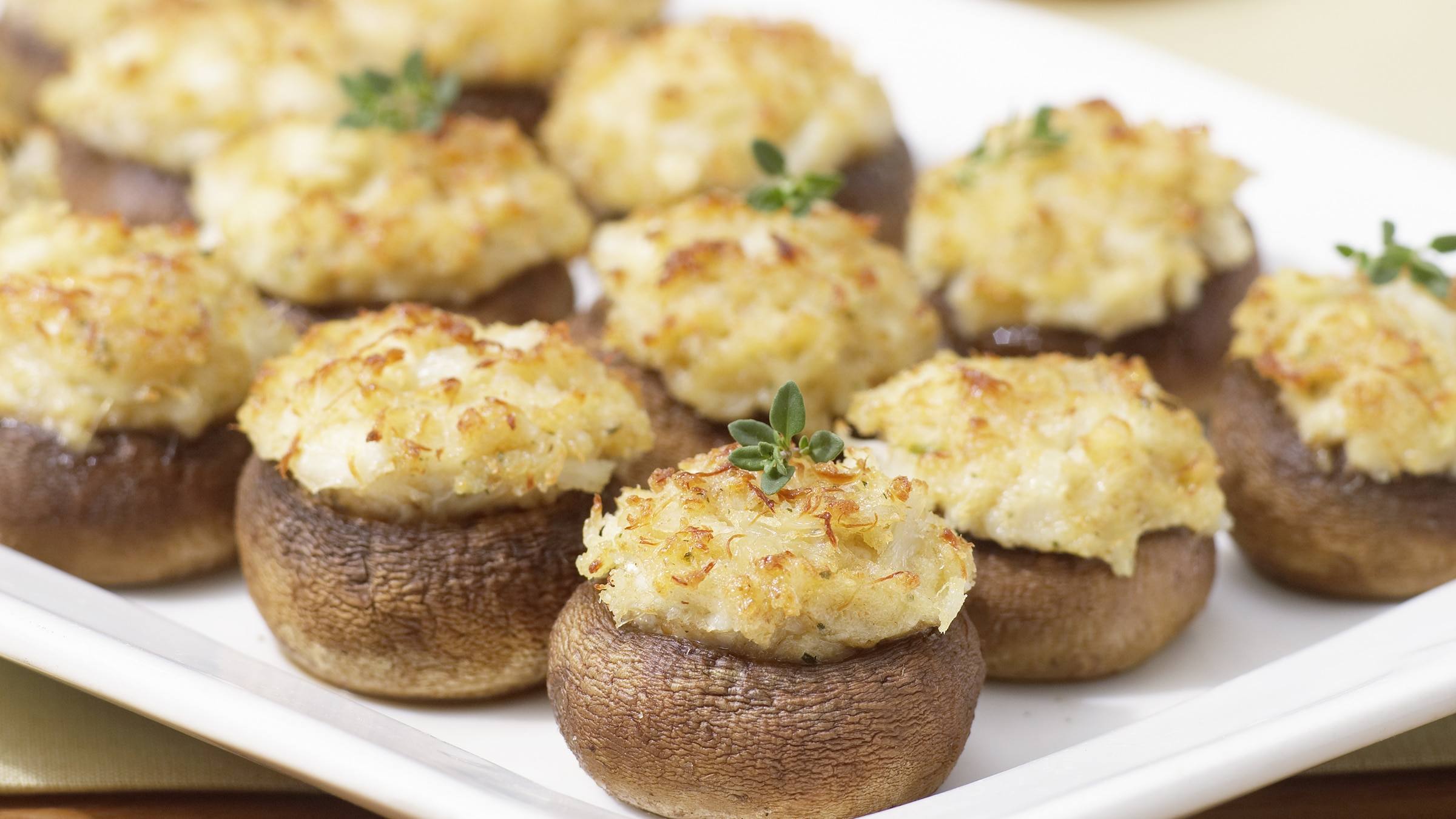 Champiñones rellenos de cangrejo