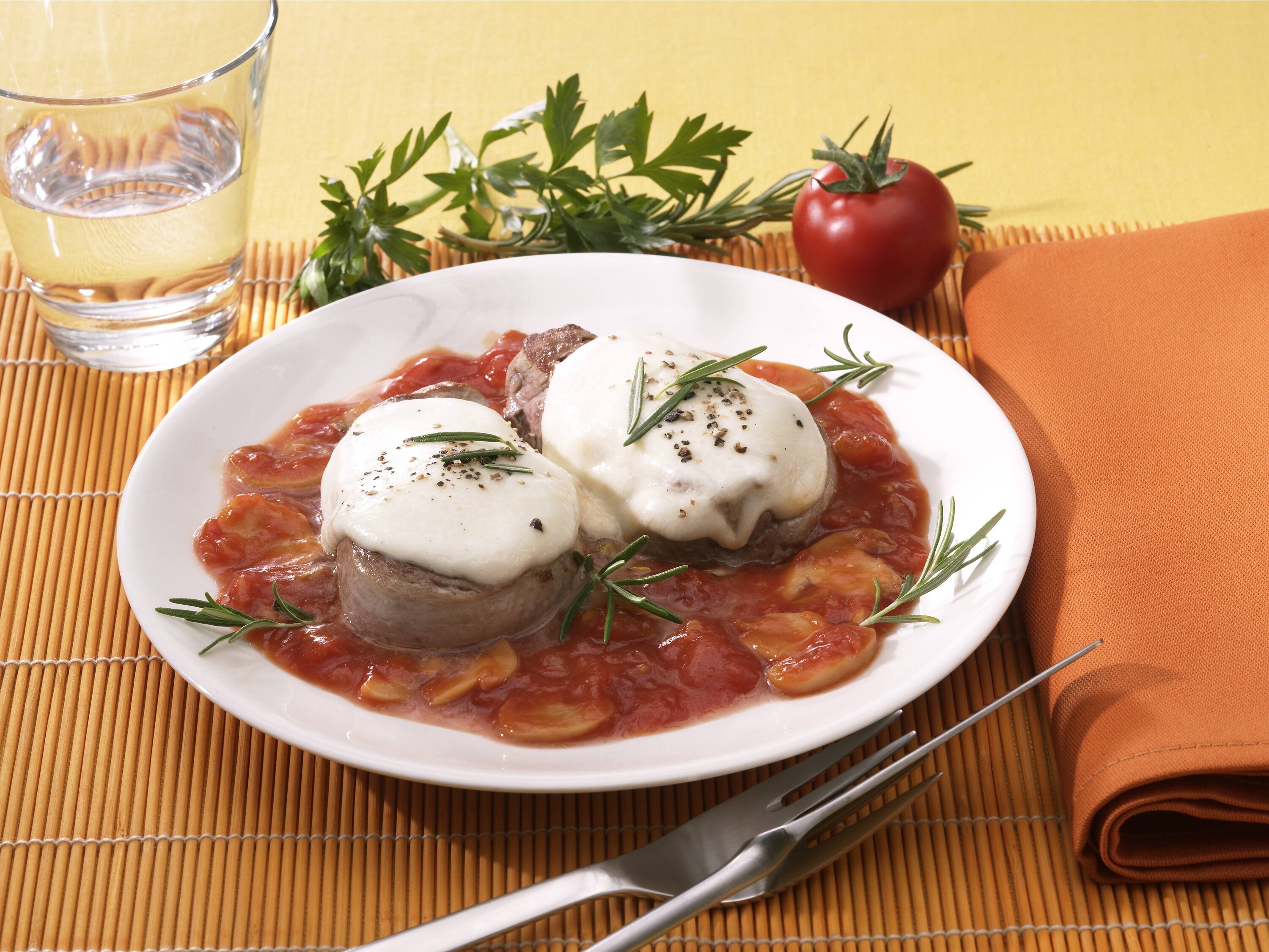 Knorr - Mozzarella-Schweine-Medaillons in Tomaten-Sauce
