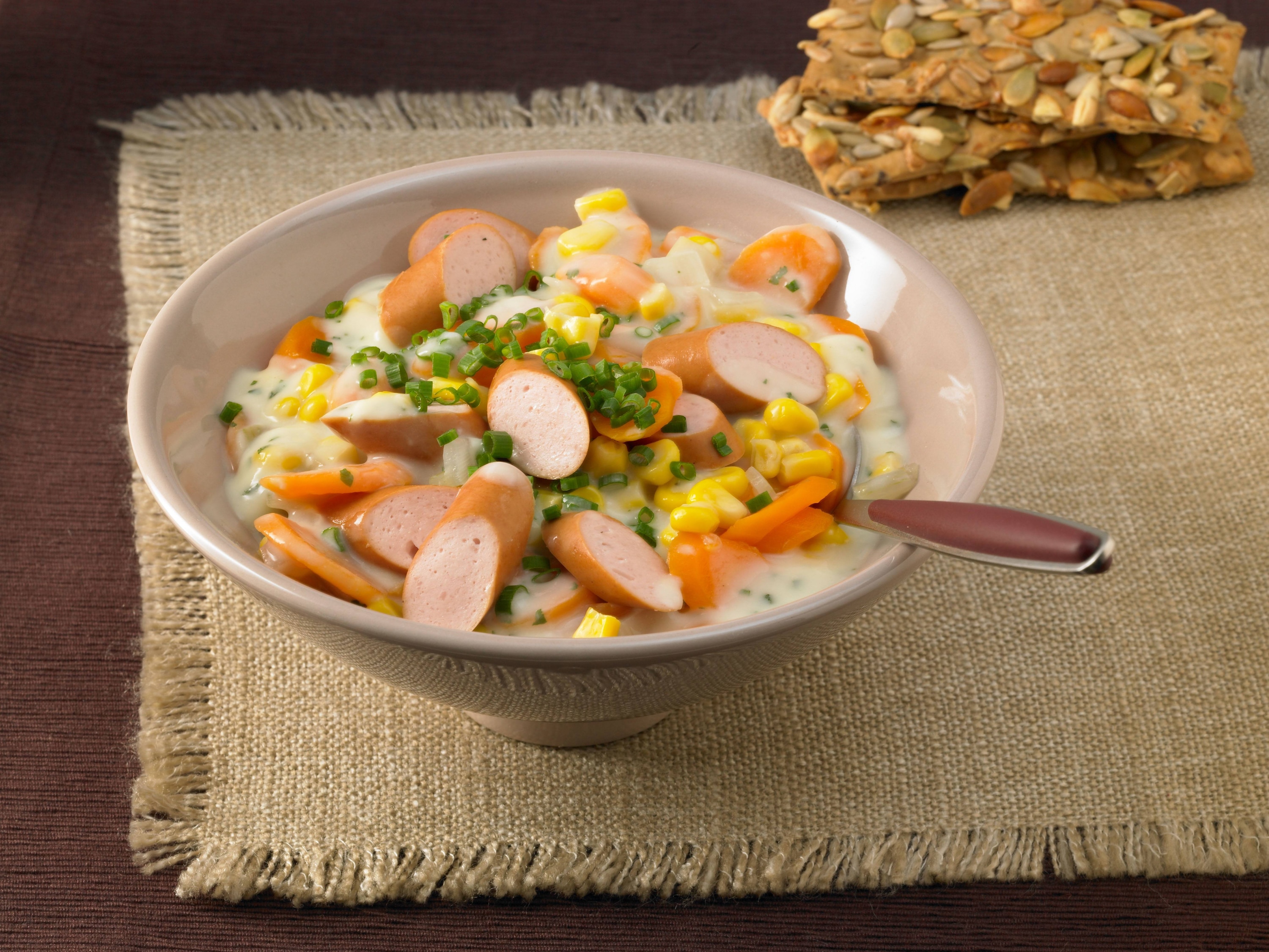 Knorr - Karotten-Mais-Pfanne mit Würstchen