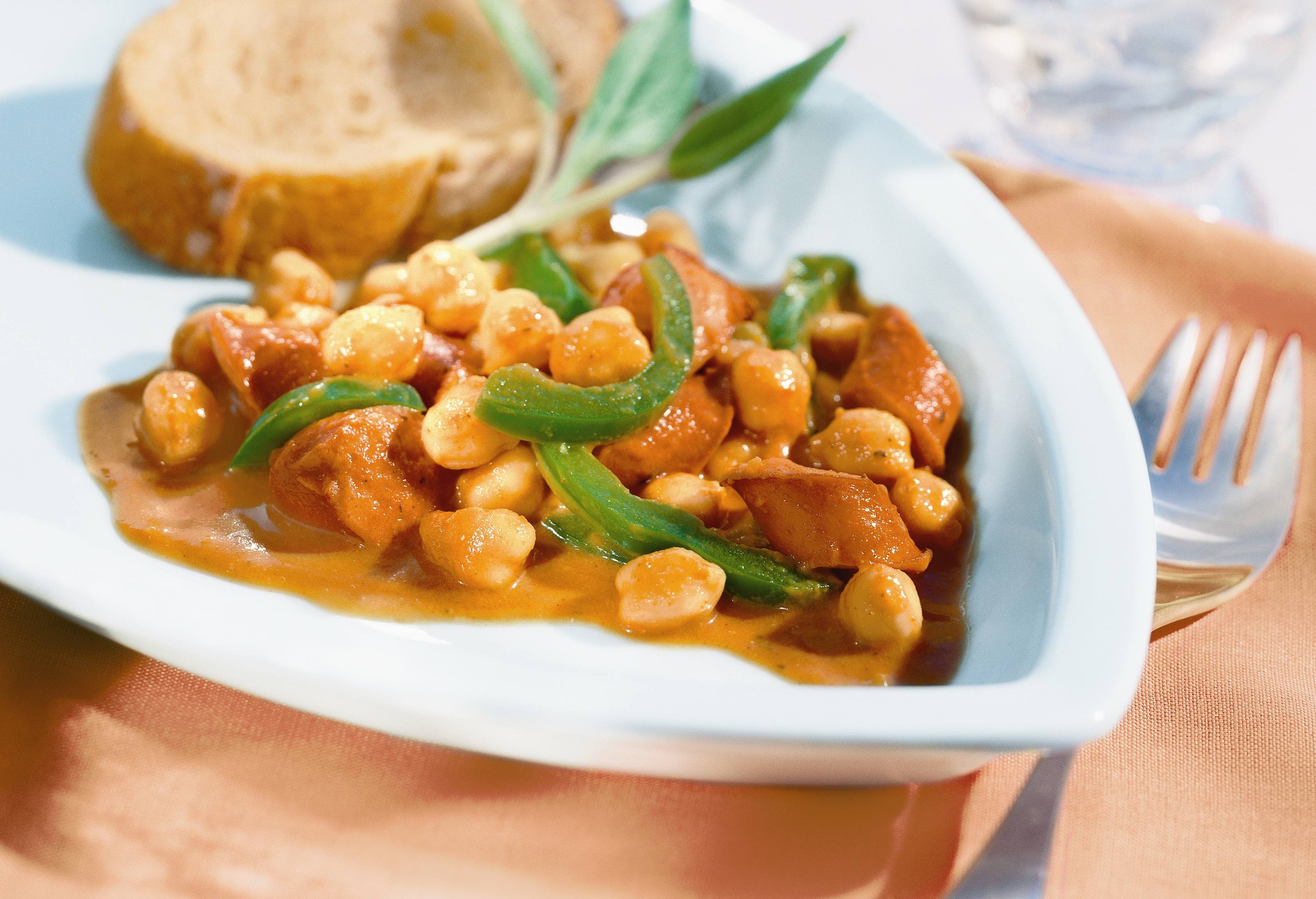 Chili-Würstchen-Pfanne 25 Min  recipe