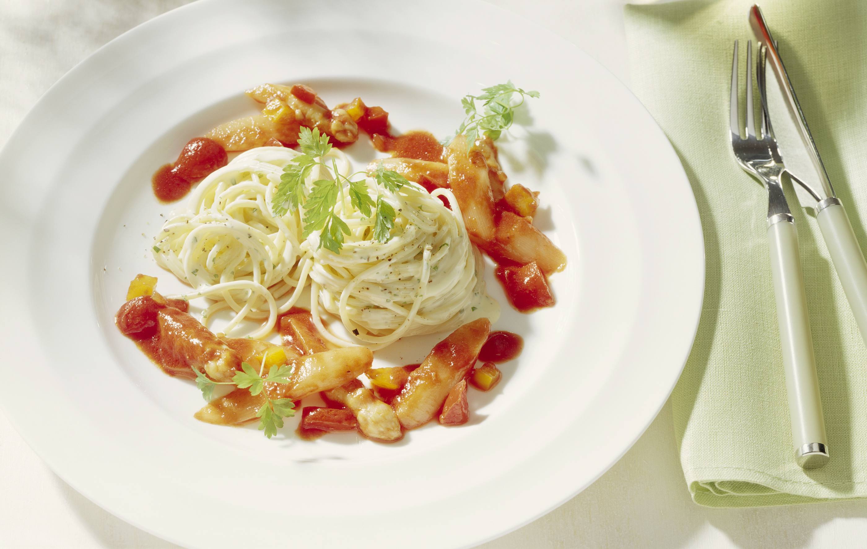 Knorr - Spaghettini mit Spargelratatouille