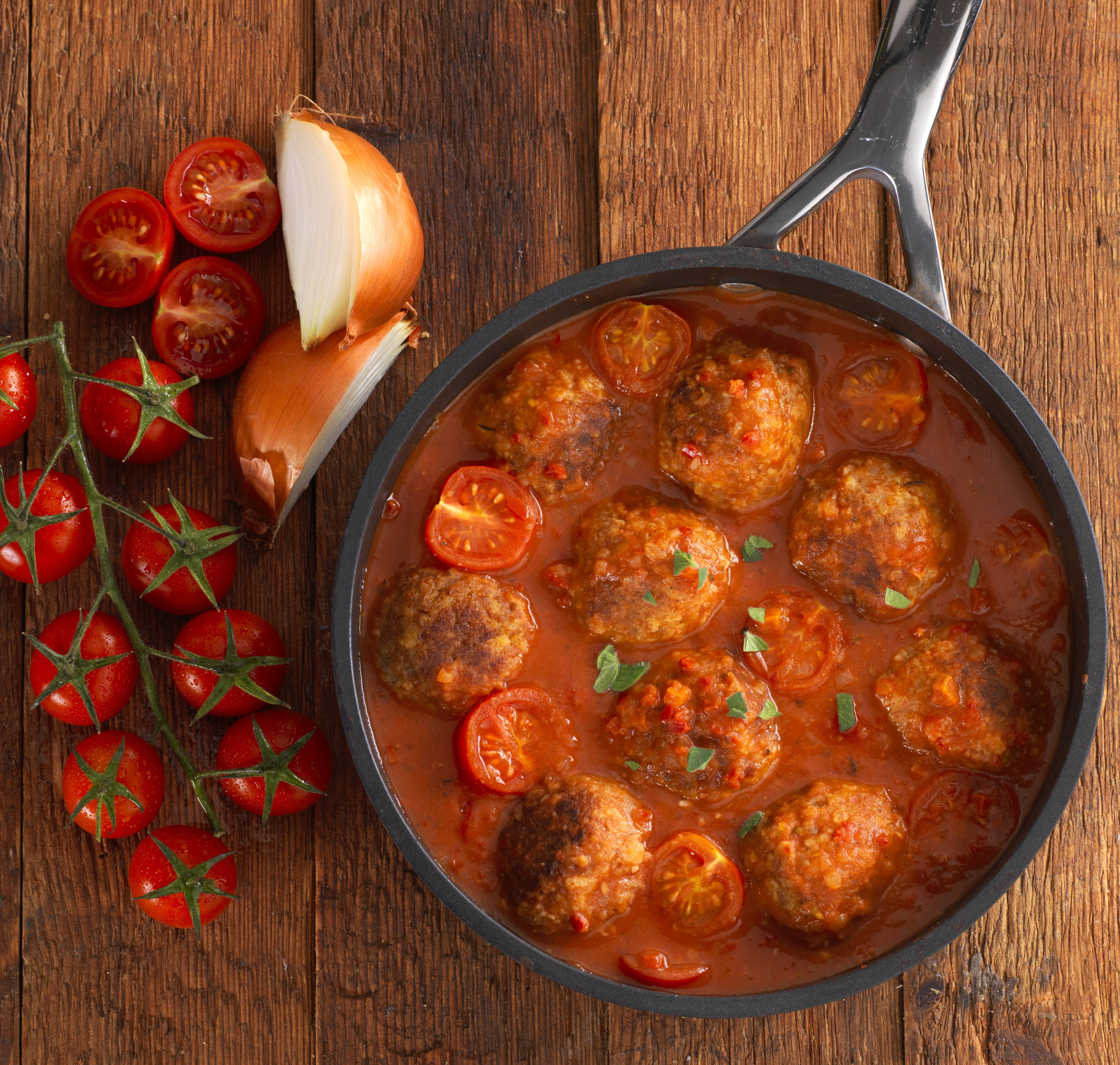 Knorr - Vegane Sojabällchen in Tomatensauce