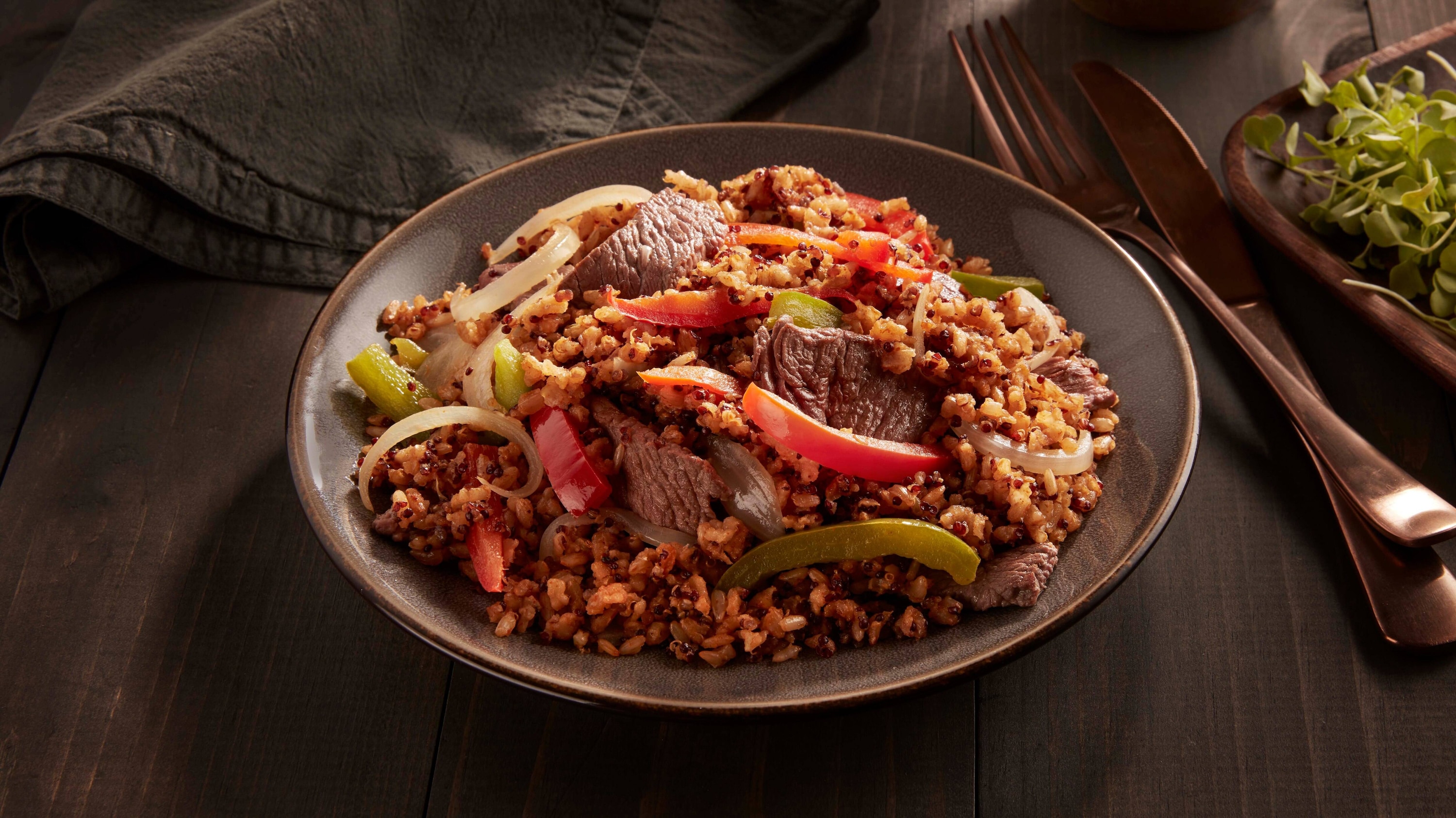 Steak au poivre riz brun et quinoa