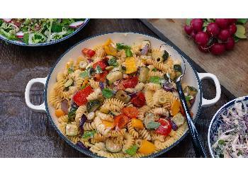 Ensalada de pastas con verduras asadas