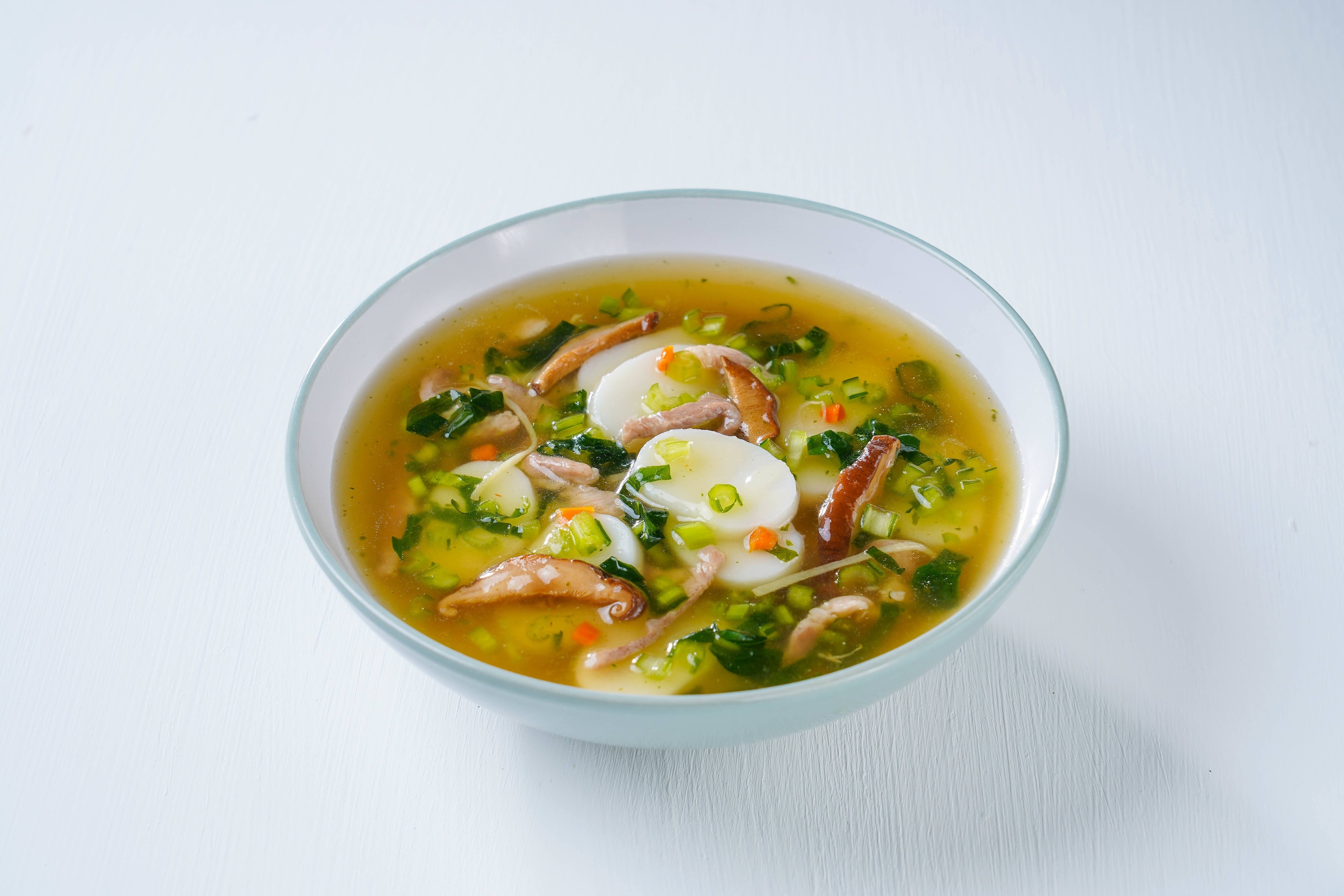 雪菜肉絲年糕湯