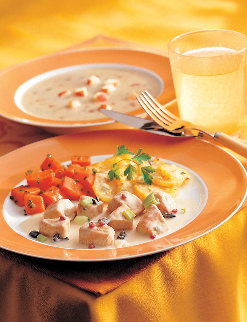 Knorr - Putenragout mit Jungzwiebeln und rosa Pfefferbeeren