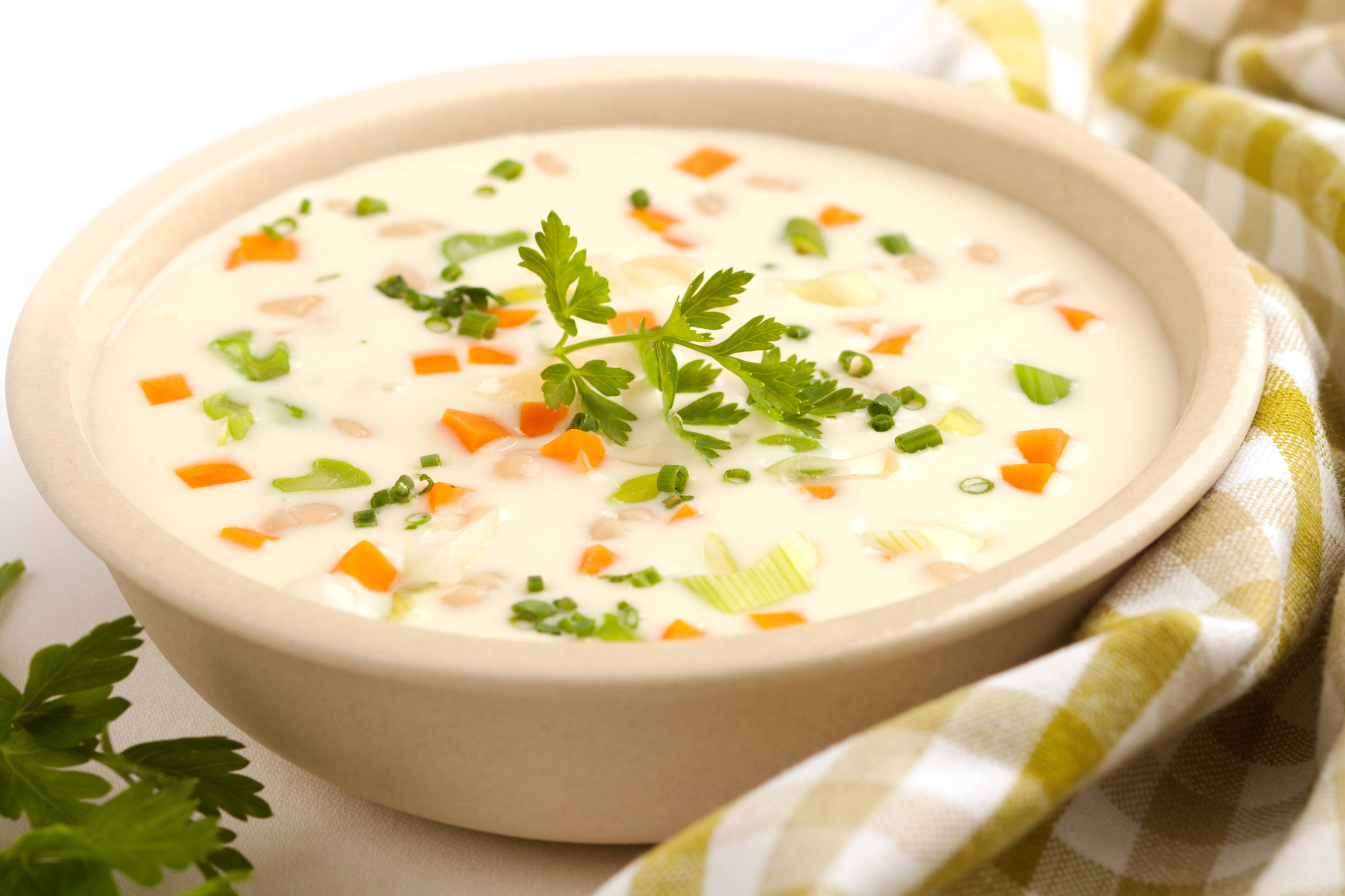 Knorr - Weiße Bohnensuppe mit Karotten und Jungzwiebeln