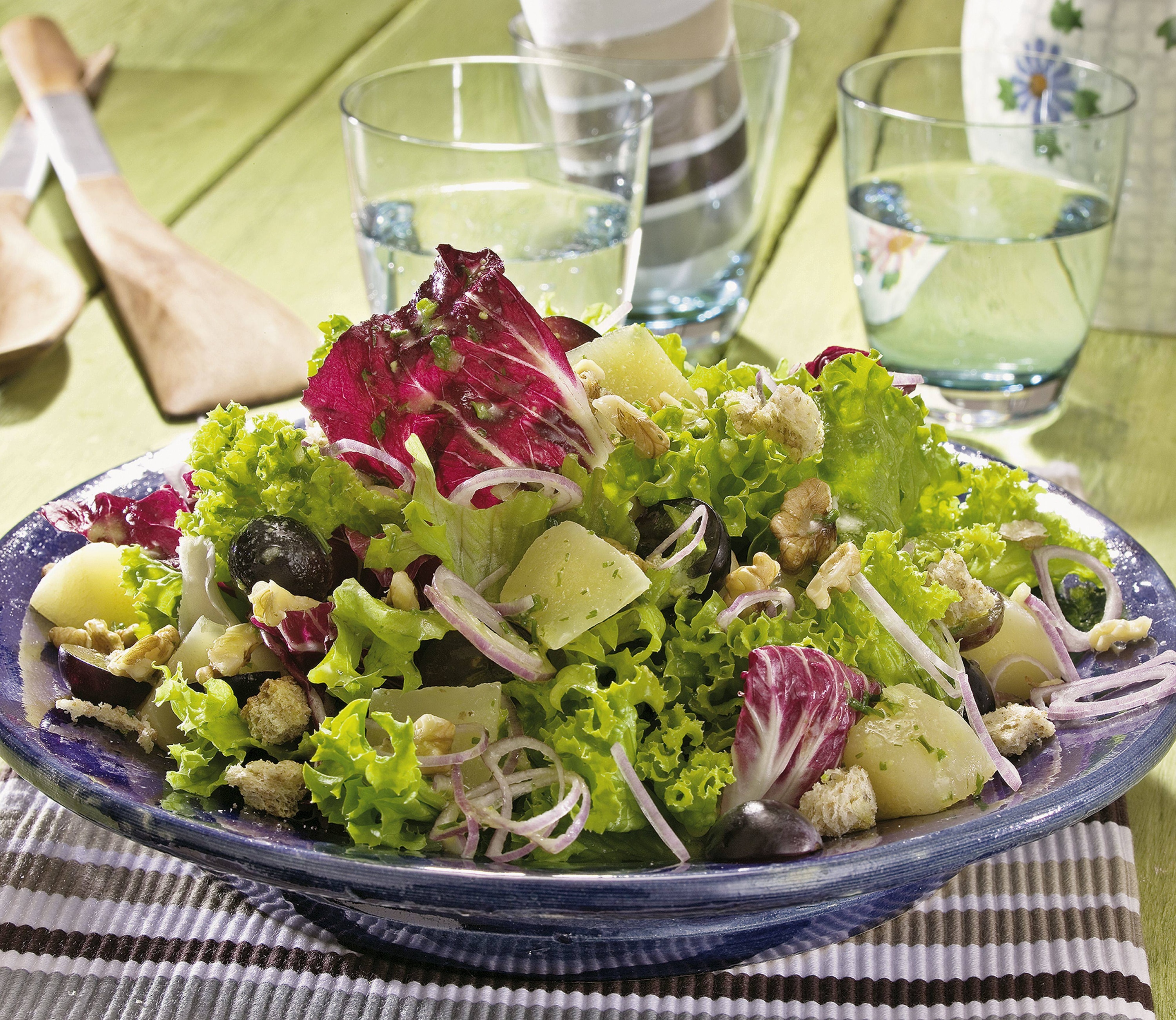 Käse-Birnen-Salat mit Trauben | Knorr Österreich