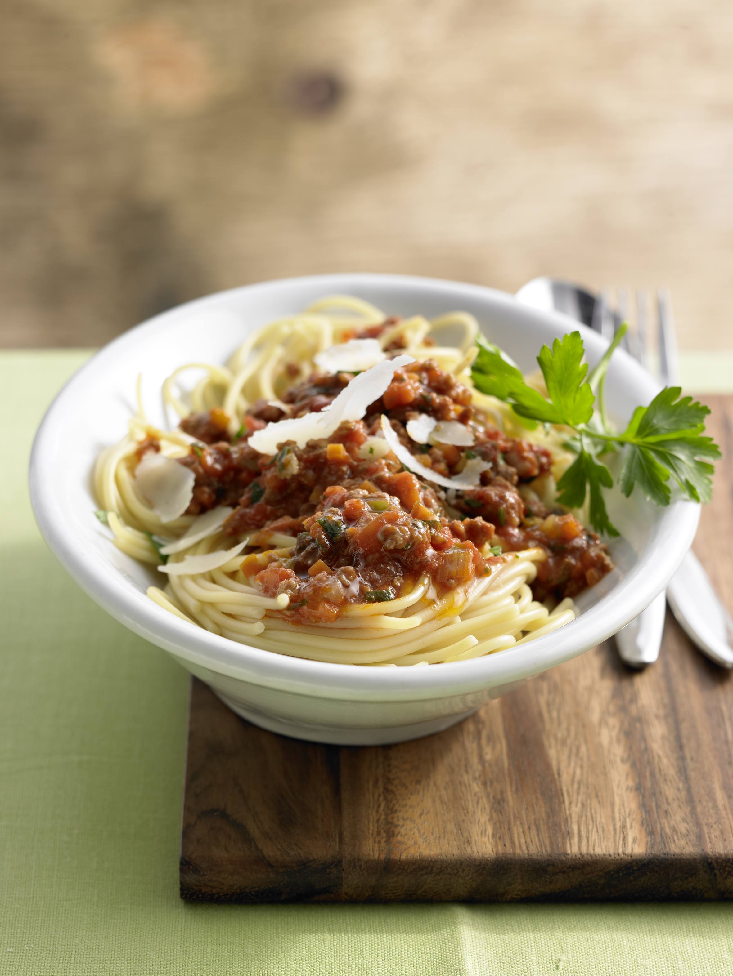 Knorr - Spaghetti Asciutta mit Karotten, Sellerie, Lauch und Faschiertem