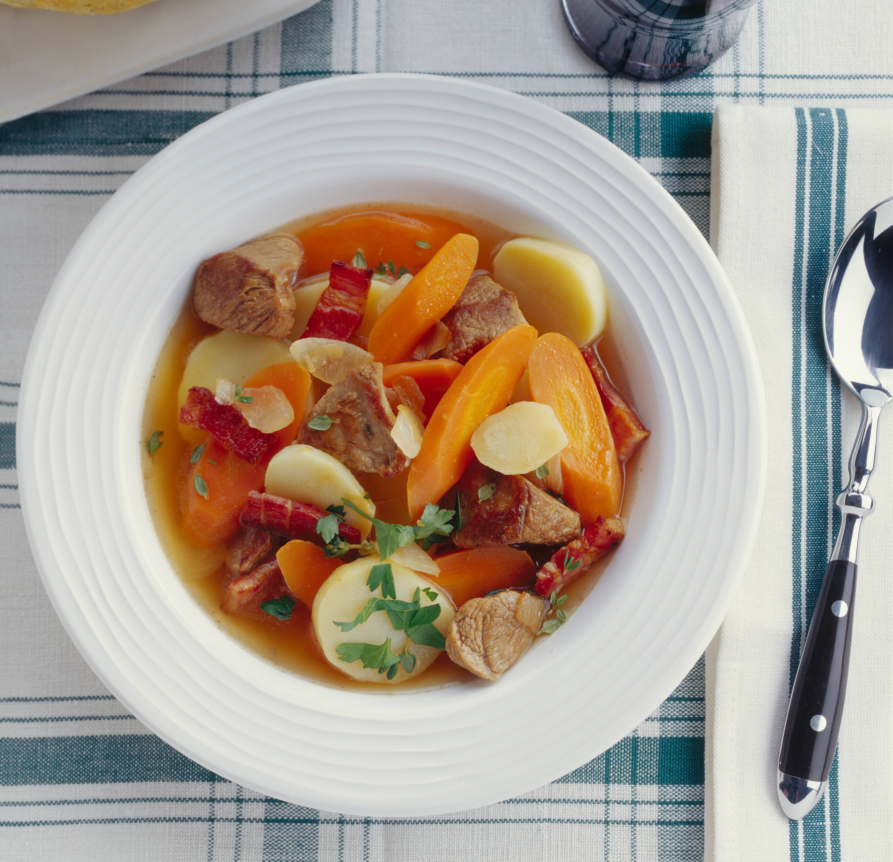 Knorr - Irish Stew (Irischer Eintopf) mit Lamm und Gemüse