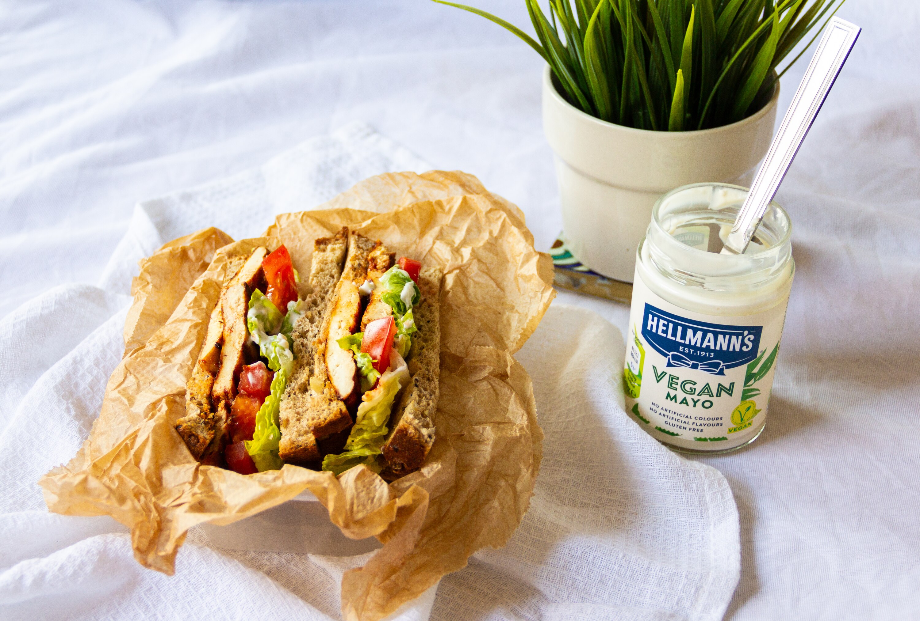 Hellmann's Vegan Mayonnaise 475g