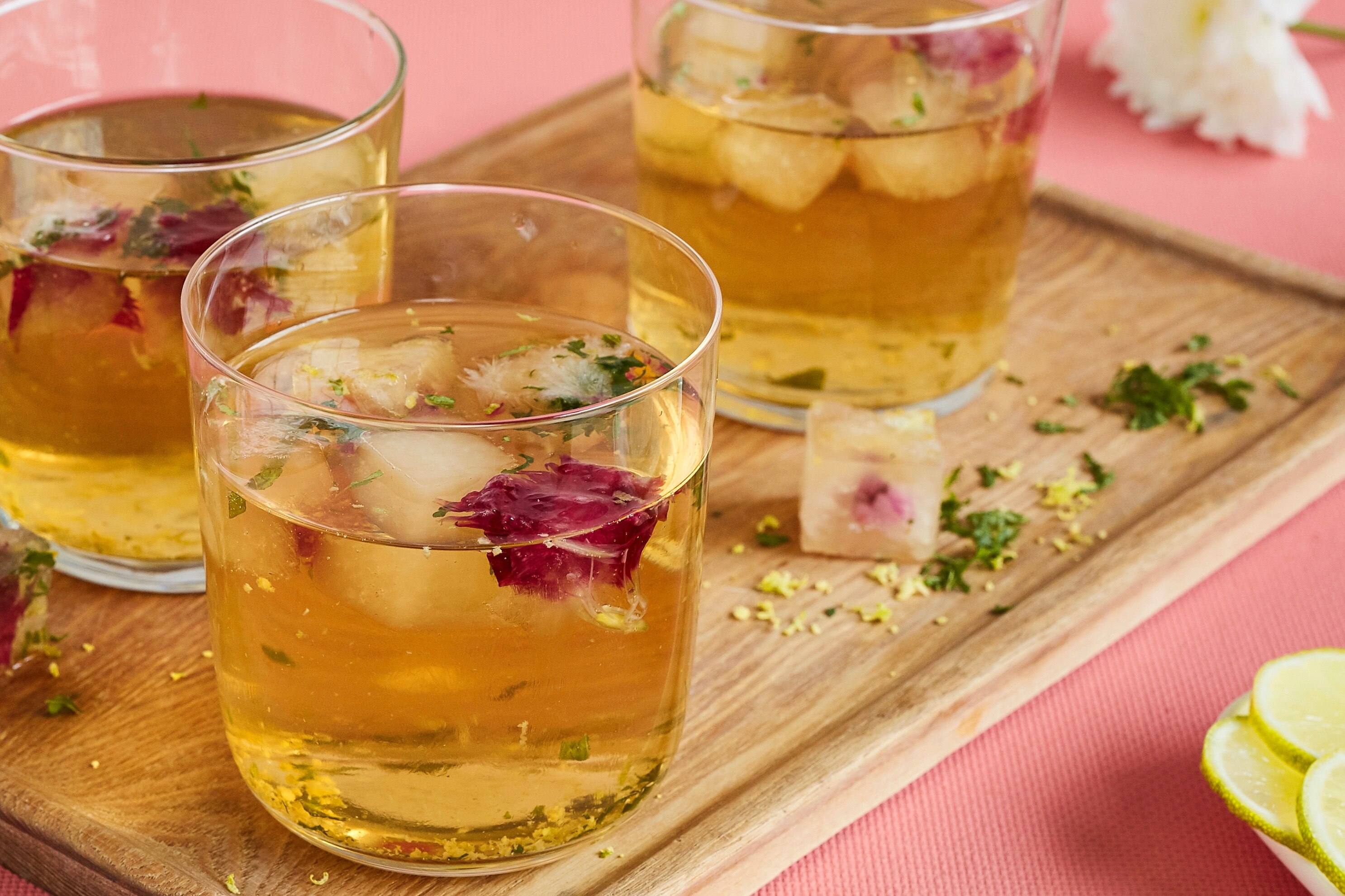 Lipton Apple and Mint Fancy Iced Tea Recipe