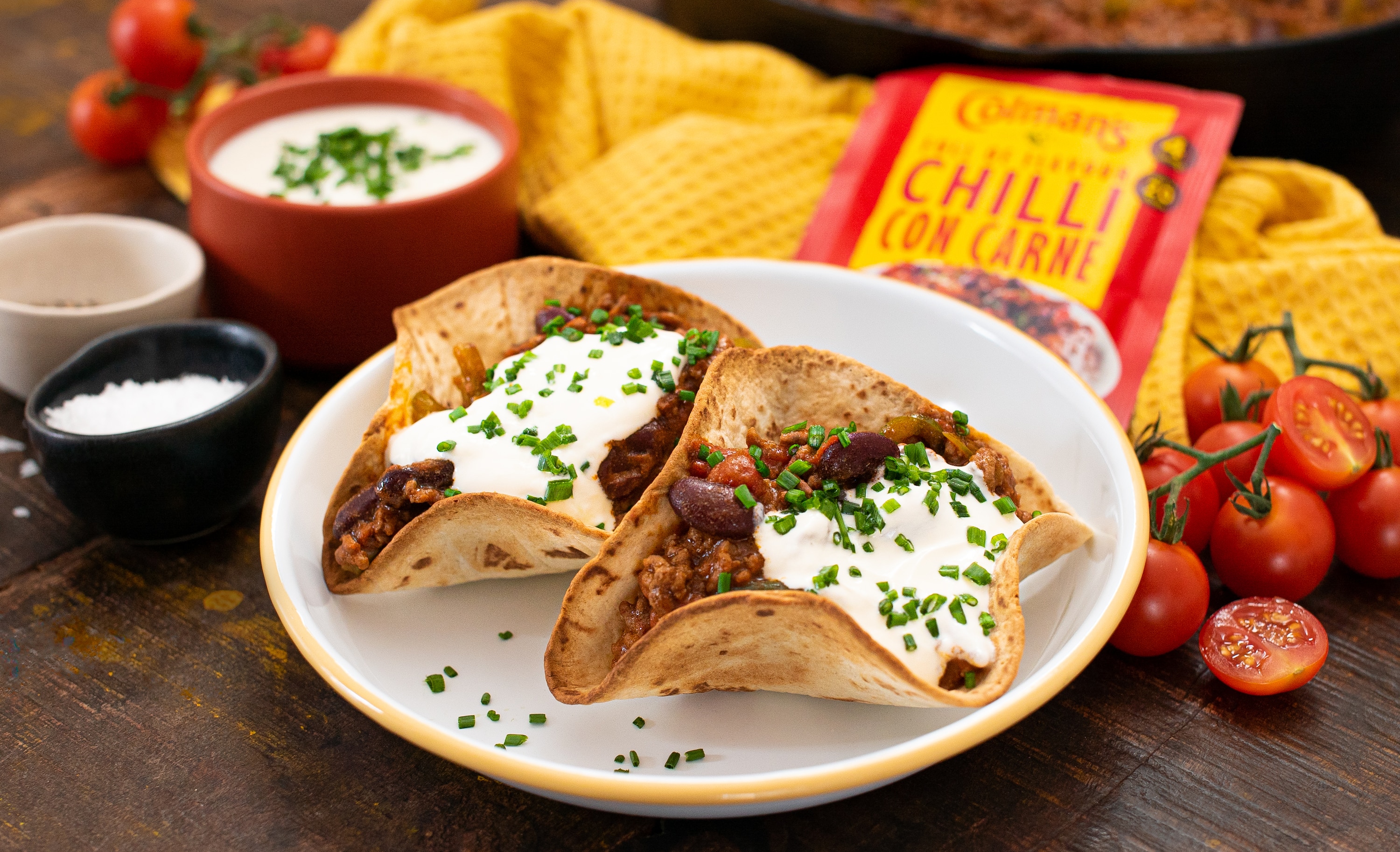 CHILLI CON CARNE, SERVED IN MINI TORTILLAS