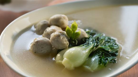 大白菜鯪魚球湯