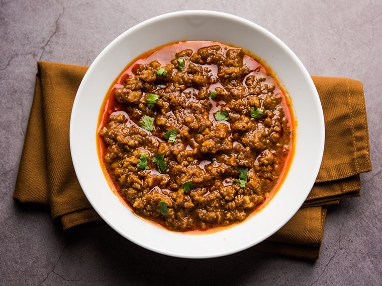 Flavourful Curried Mince with Mixed Vegetables
