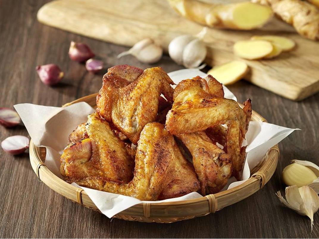 FRIED CHICKEN WINGS