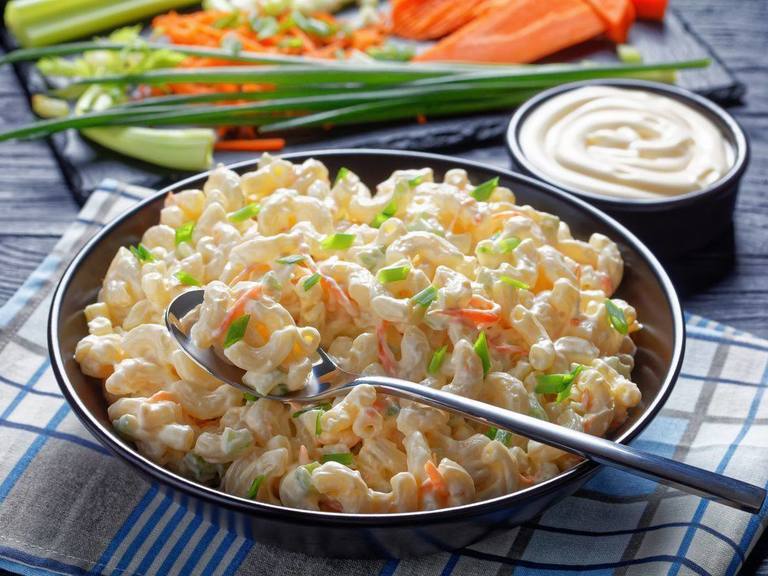 Simple Creamy Macaroni Salad