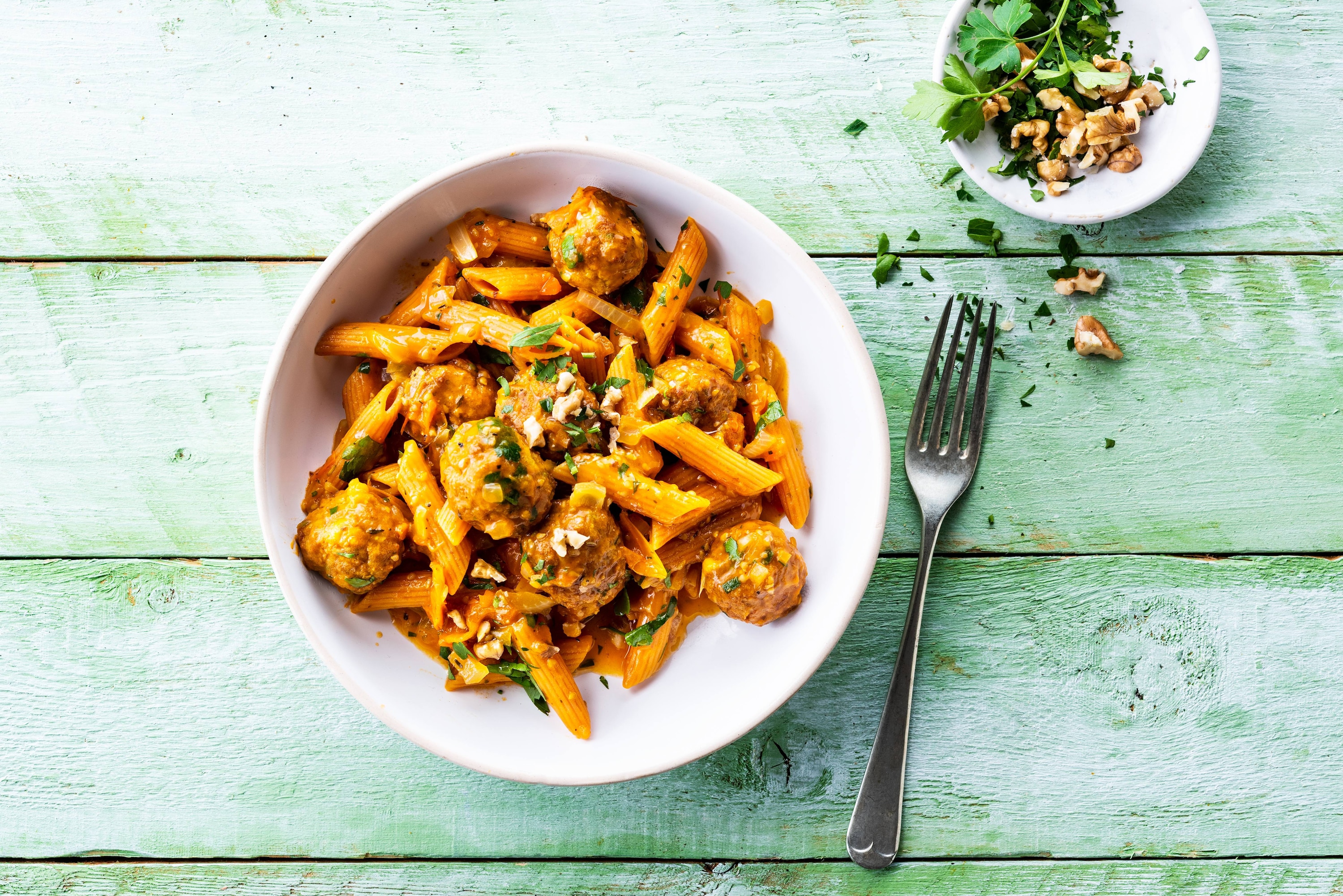 Knorr - Linsennudeln mit Gemüsebällchen in Tomatensauce