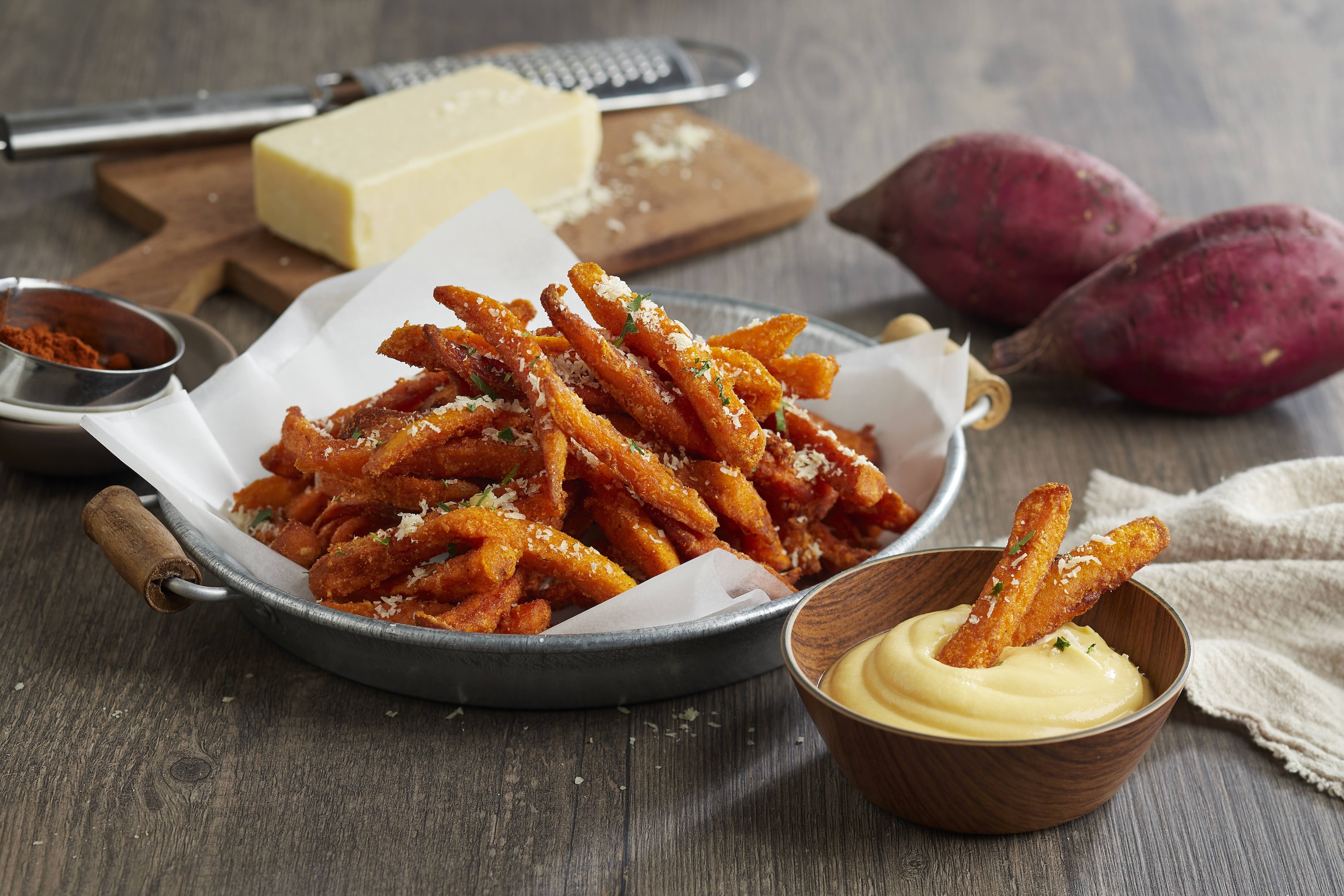 Sweet potato fries with Salted Egg Dip