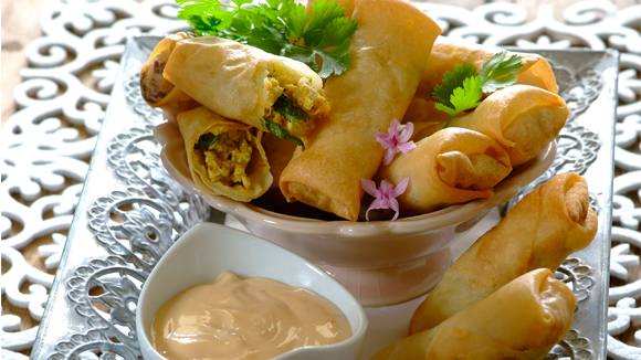 Thai chicken spring rolls with sweet chilli mayo